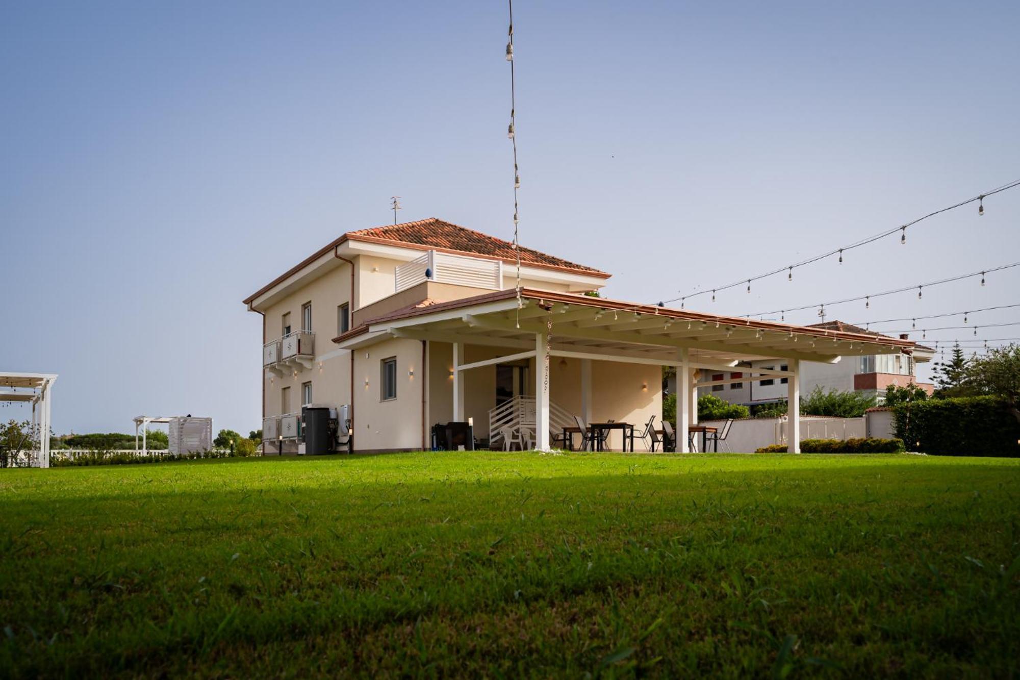 Villa Zefiro Suites & Events บัตตีปาลเลีย ภายนอก รูปภาพ